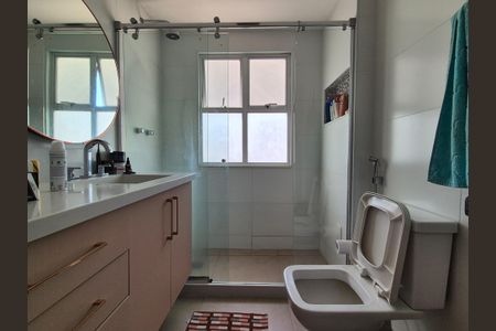 Casa de condomínio à venda com 180m², 3 quartos e 3 vagasBanheiro da Suíte 1