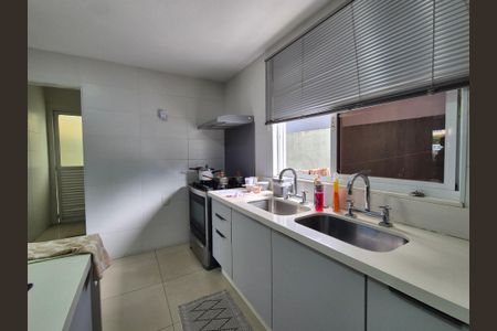 Casa de condomínio à venda com 180m², 3 quartos e 3 vagasCozinha