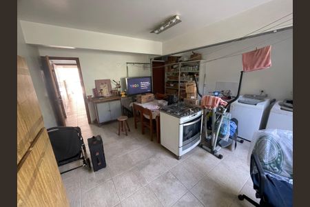 Casa à venda com 220m², 3 quartos e 5 vagas Casa à venda com 220m², 3 quartos e 5 vagasÁrea de Serviço