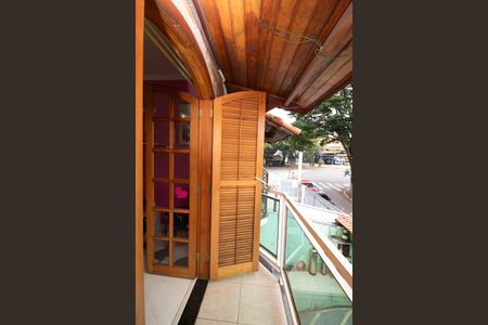 Casa à venda com 220m², 3 quartos e 5 vagasVaranda - Quarto 3