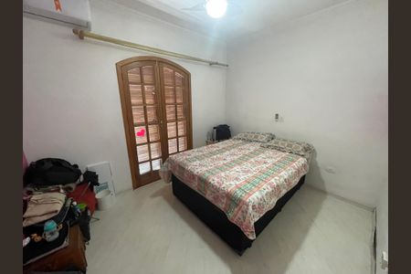 Casa à venda com 220m², 3 quartos e 5 vagas Casa à venda com 220m², 3 quartos e 5 vagasQuarto 2