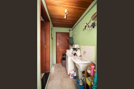 Casa à venda com 220m², 3 quartos e 5 vagasÁrea de Serviço