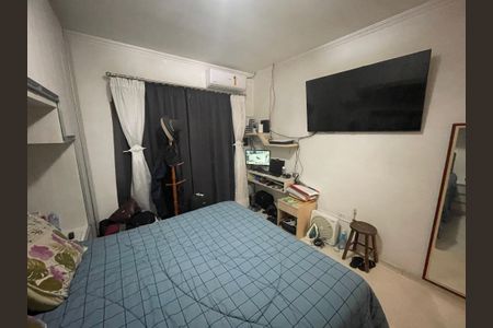 Casa à venda com 220m², 3 quartos e 5 vagas Casa à venda com 220m², 3 quartos e 5 vagasSuíte