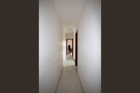 Casa à venda com 220m², 3 quartos e 5 vagasCorredor
