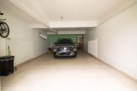 Casa à venda com 220m², 3 quartos e 5 vagasGaragem
