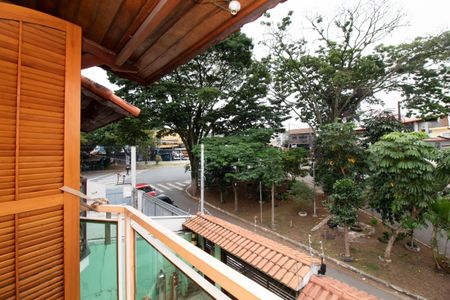Casa à venda com 220m², 3 quartos e 5 vagasVaranda - Quarto 3