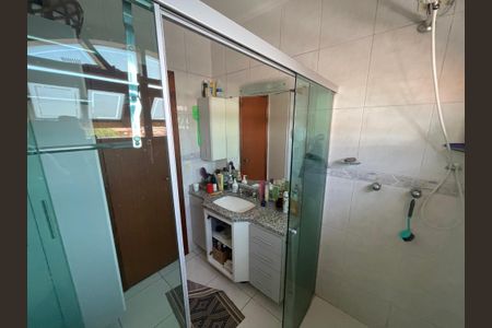 Casa à venda com 220m², 3 quartos e 5 vagas Casa à venda com 220m², 3 quartos e 5 vagasBanheiro da Suíte