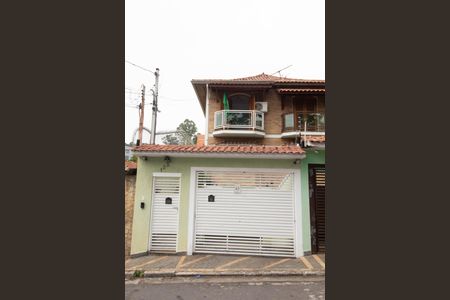 Casa à venda com 220m², 3 quartos e 5 vagasFachada 