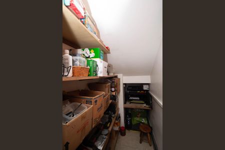 Casa à venda com 220m², 3 quartos e 5 vagasQuarto de Serviço