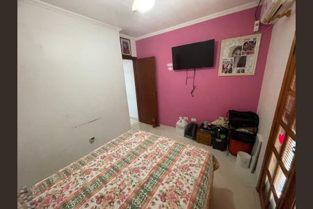 Casa à venda com 220m², 3 quartos e 5 vagas Casa à venda com 220m², 3 quartos e 5 vagasQuarto 2