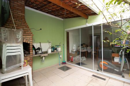 Casa à venda com 220m², 3 quartos e 5 vagasÁrea externa