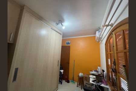 Casa à venda com 220m², 3 quartos e 5 vagas Casa à venda com 220m², 3 quartos e 5 vagasQuarto 1