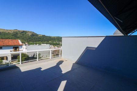 Varanda de casa para alugar com 3 quartos, 150m² em Aberta dos Morros, Porto Alegre