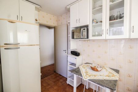 Apartamento à venda com 75m², 2 quartos e 1 vaga Apartamento à venda com 75m², 2 quartos e 1 vagaCozinha