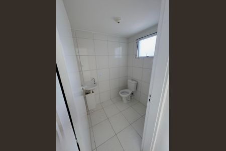Banheiro de apartamento para alugar com 2 quartos, 48m² em Conceição, Diadema