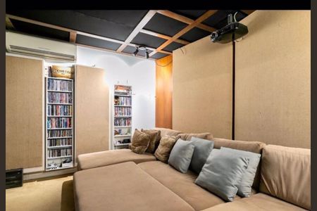 Casa à venda com 5 quartos, 700m² em Brooklin, São Paulo