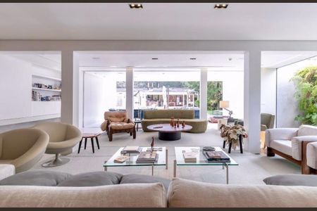 Casa à venda com 5 quartos, 700m² em Brooklin, São Paulo