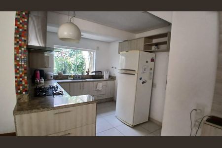 Casa à venda com 4 quartos, 290m² em Santo Antônio, São Caetano do Sul