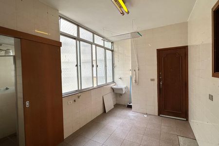 Apartamento à venda com 168m², 4 quartos e 1 vagaÁrea de Serviço