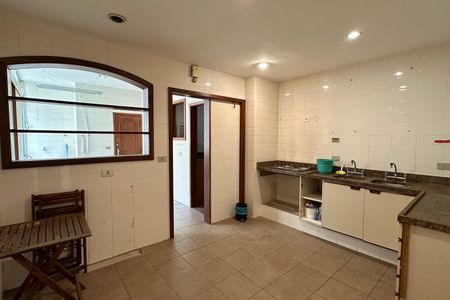 Apartamento à venda com 168m², 4 quartos e 1 vagaCozinha