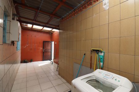 Casa para alugar com 100m², 2 quartos e sem vagaÁrea de Serviço