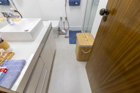 Apartamento à venda com 93m², 2 quartos e 1 vagaBanheiro da Suíte