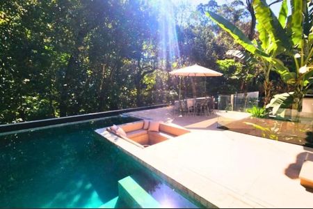 Casa à venda com 660m², 4 quartos e 10 vagas Casa à venda com 660m², 4 quartos e 10 vagasFoto 05