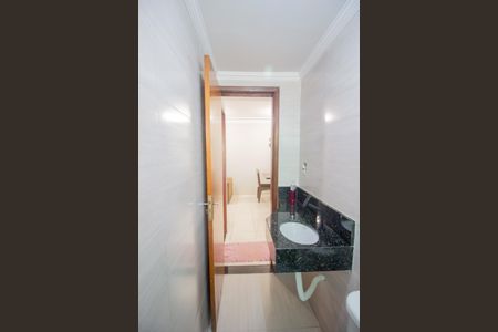 Banheiro Social de apartamento para alugar com 2 quartos, 47m² em Ingá, Betim