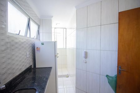 Apartamento para alugar com 47m², 2 quartos e 1 vaga Apartamento para alugar com 47m², 2 quartos e 1 vagaCozinha e Área de Serviço
