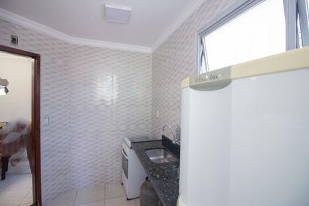 Cozinha e Área de Serviço de apartamento para alugar com 2 quartos, 47m² em Ingá, Betim