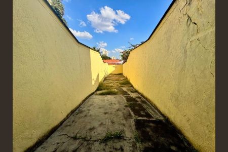 Casa à venda com 168m², 3 quartos e 4 vagasFoto 01