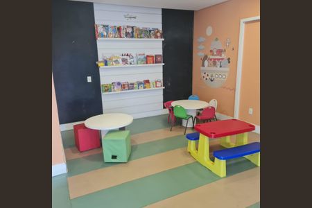 Apartamento à venda com 107m², 3 quartos e 2 vagasÁrea comum - Playground