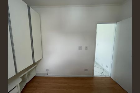 Quarto de kitnet/studio para alugar com 1 quarto, 30m² em Rio Pequeno, São Paulo