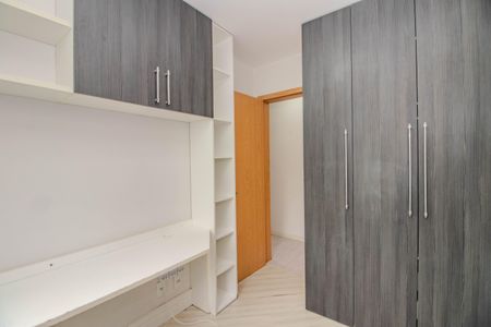 Quarto  1 de apartamento para alugar com 3 quartos, 68m² em Jardim Carvalho, Porto Alegre