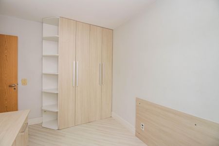 Quarto  2 de apartamento para alugar com 3 quartos, 68m² em Jardim Carvalho, Porto Alegre