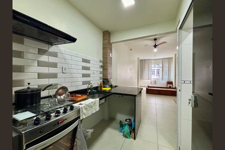 Cozinha  de kitnet/studio para alugar com 1 quarto, 40m² em Copacabana, Rio de Janeiro