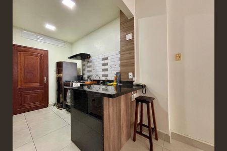 Cozinha  de kitnet/studio para alugar com 1 quarto, 40m² em Copacabana, Rio de Janeiro