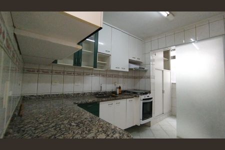 Apartamento à venda com 67m², 2 quartos e 1 vagaCozinha