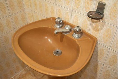 Casa à venda com 141m², 2 quartos e 1 vagaBanheiro