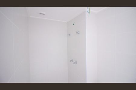 Apartamento à venda com 93m², 2 quartos e 1 vaga Apartamento à venda com 93m², 2 quartos e 1 vagaBanheiro