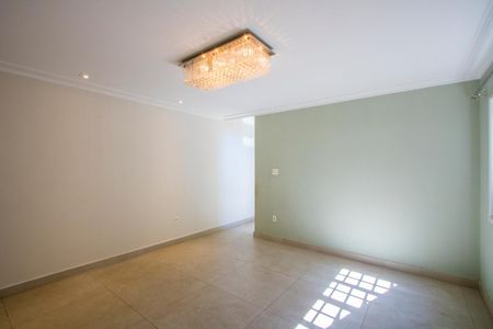 Sala de casa para alugar com 5 quartos, 210m² em Vila Assunção, Santo André