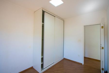 Casa à venda com 210m², 5 quartos e 2 vagasQuarto 2