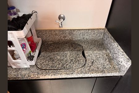 Apartamento à venda com 81m², 2 quartos e 1 vaga Apartamento à venda com 81m², 2 quartos e 1 vagaCozinha e Área de Serviço