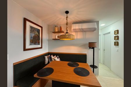 Sala de apartamento para alugar com 2 quartos, 81m² em Recreio dos Bandeirantes, Rio de Janeiro