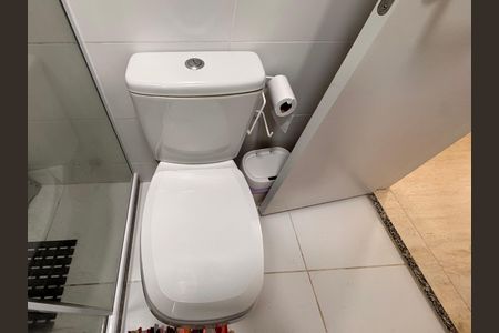 Apartamento à venda com 81m², 2 quartos e 1 vaga Apartamento à venda com 81m², 2 quartos e 1 vagaSuíte - Banheiro