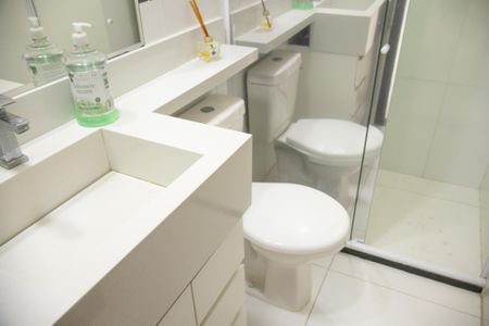 Casa de condomínio para alugar com 159m², 3 quartos e 1 vagaBanheiro da Suíte 2