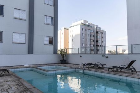 Apartamento à venda com 105m², 4 quartos e 2 vagasÁrea comum - Piscina