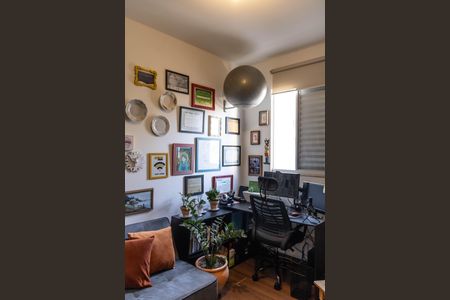 Apartamento à venda com 105m², 4 quartos e 2 vagasQuarto 2