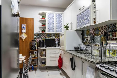 Apartamento à venda com 105m², 4 quartos e 2 vagasCozinha