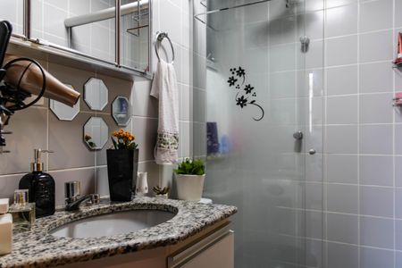 Apartamento à venda com 105m², 4 quartos e 2 vagasBanheiro da Suíte